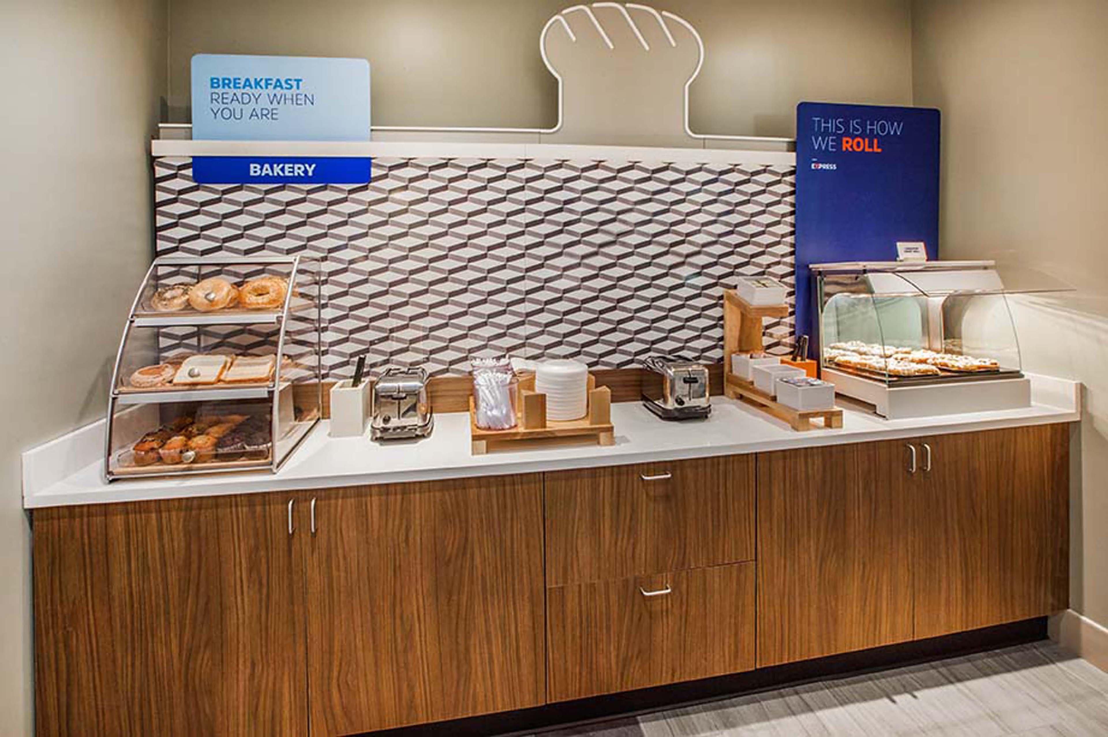Holiday Inn Express Wilkes Barre East By Ihg Экстерьер фото
