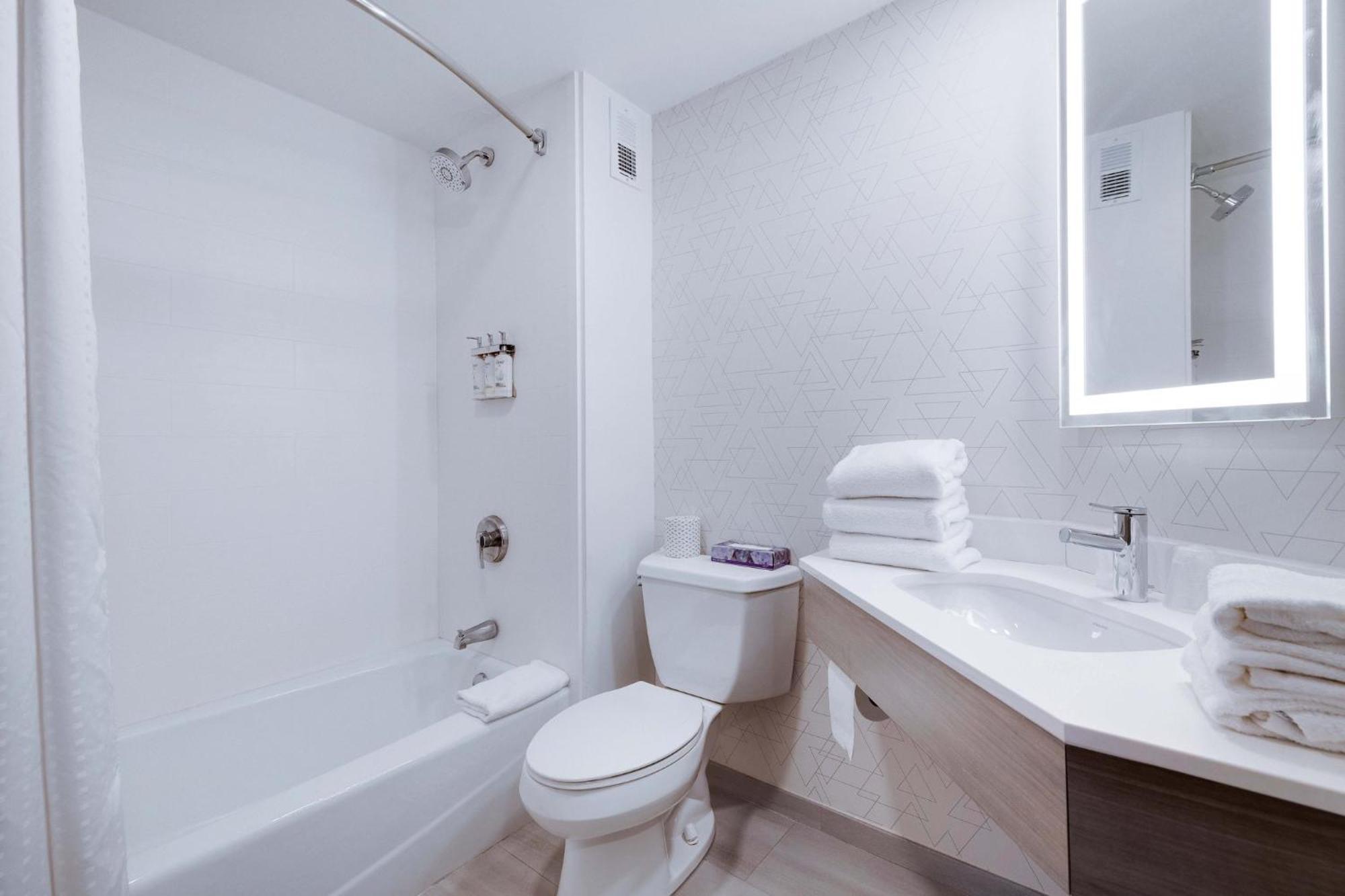 Holiday Inn Express Wilkes Barre East By Ihg Экстерьер фото